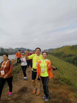 大阵仗:巴陵驴友与鹏城广发联手穿越丹霞山